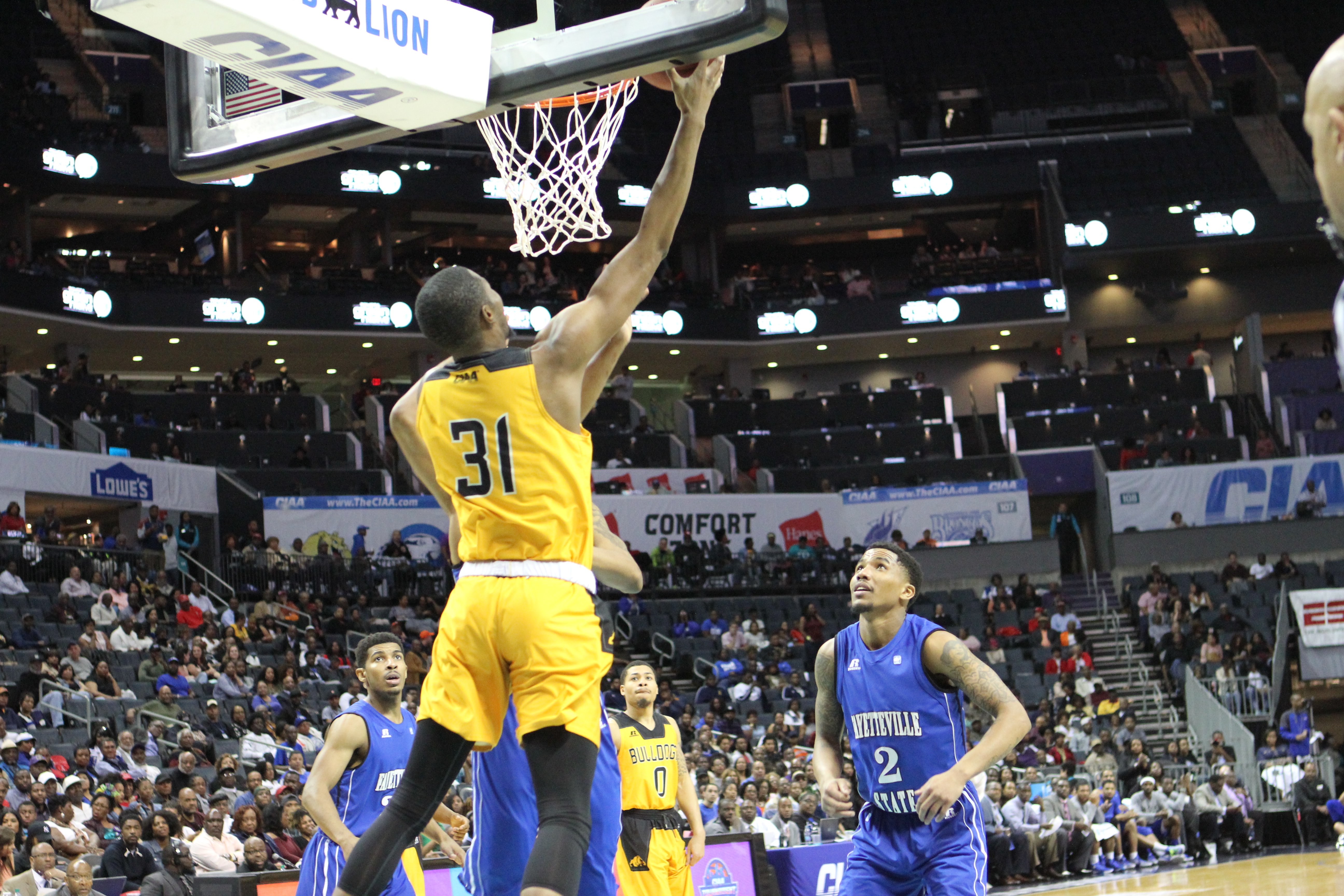 Enuoma Ebinum makes a shot